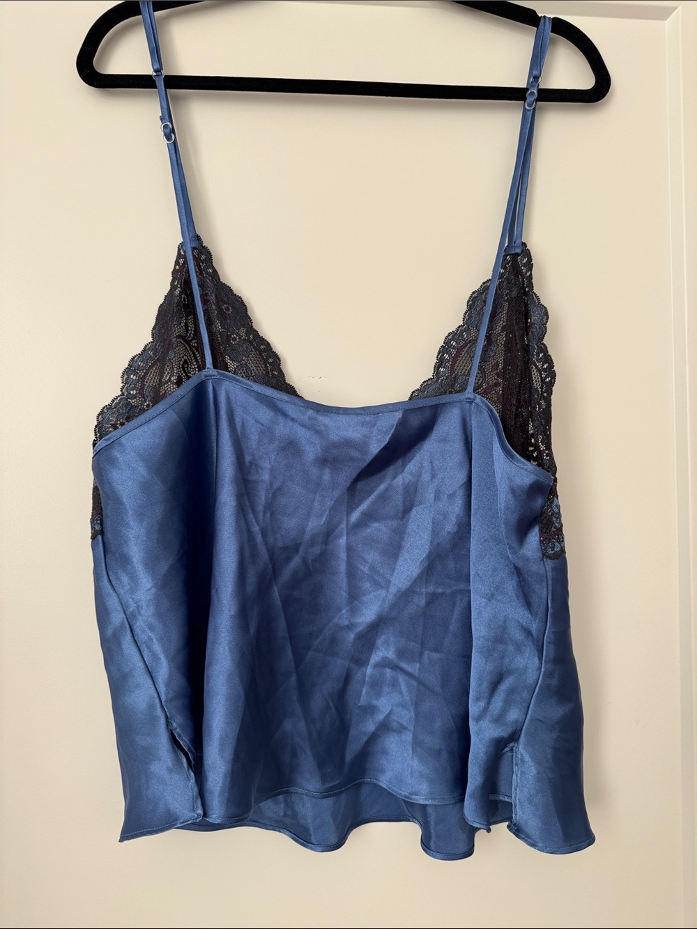 Gorgeous Blue Lace Trim Camisole - Picture 3 of 10
